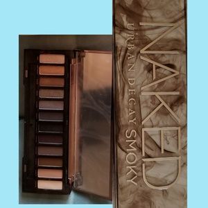 Eyeshadow palette   ( URBAN DECAY) from Sephora